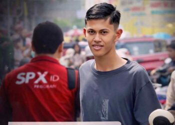 Kurir Layanan jasa pengiriman paket SPX Diduga melakukan pemaksaan terhadap penerima