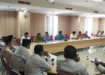 Percepat Pengesahan RT RW, Sekda Rohil Fauzi Efrizal Pimpin Rapat Finalisasi Dokumen