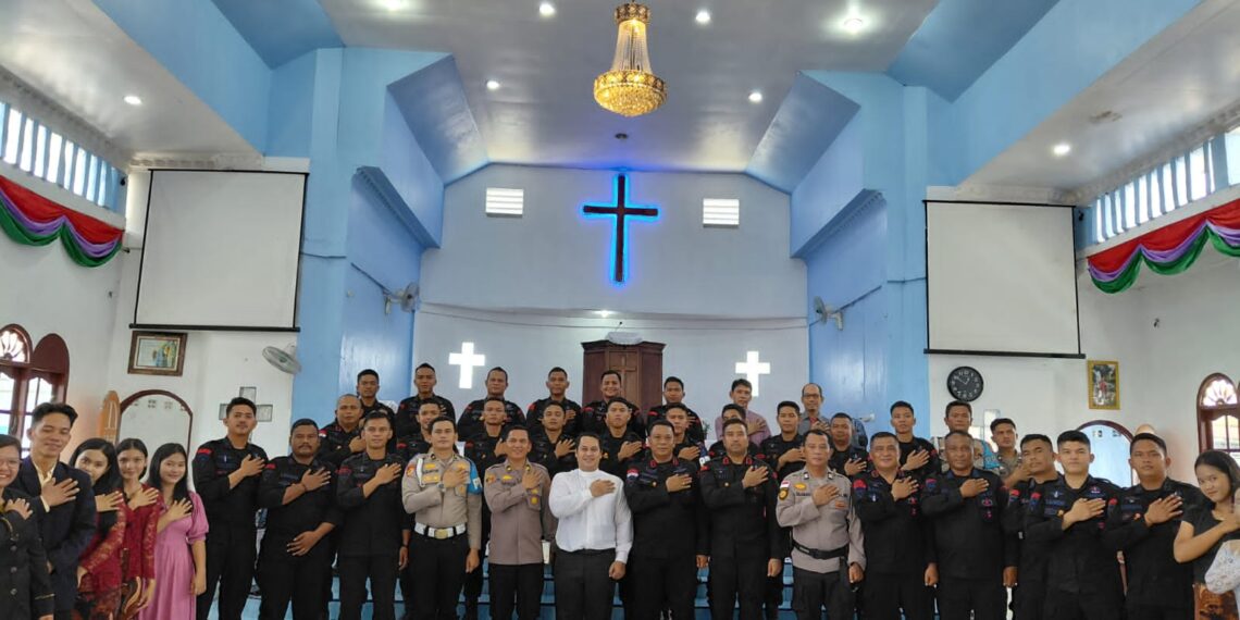 Cooling system di Gereja HKBP menjadi sarana mempererat komunikasi antara Polri dengan masyarakat Palika pasca Aksi demo 